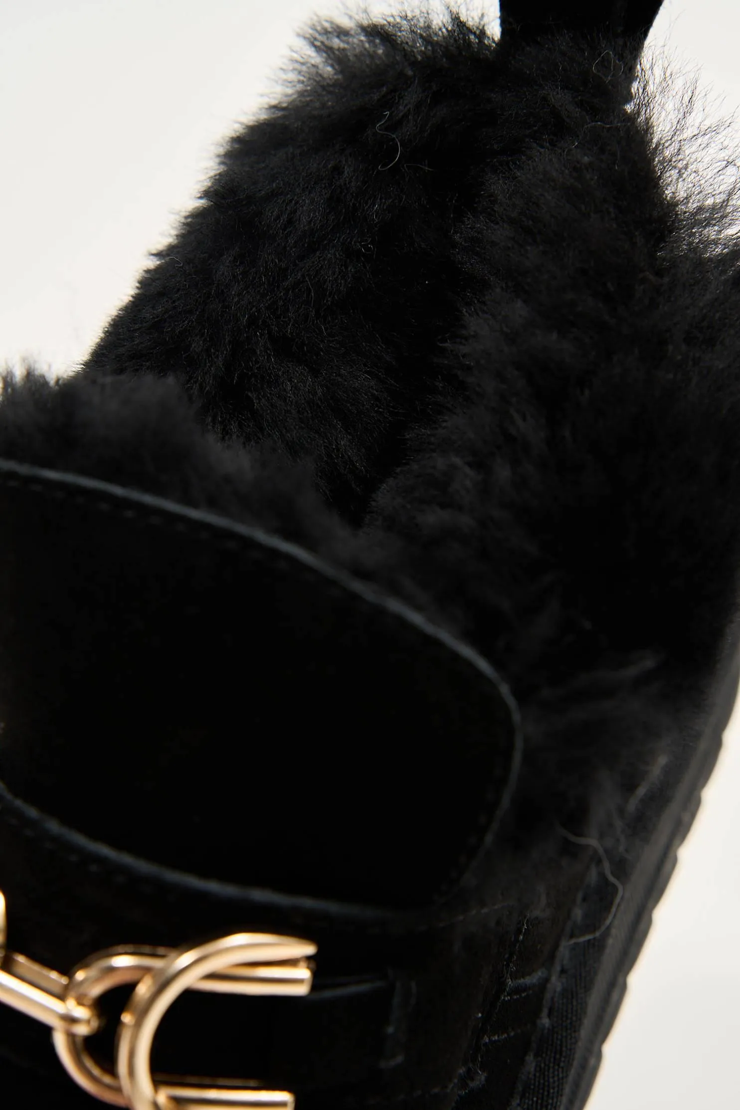 Puff Buckle Black