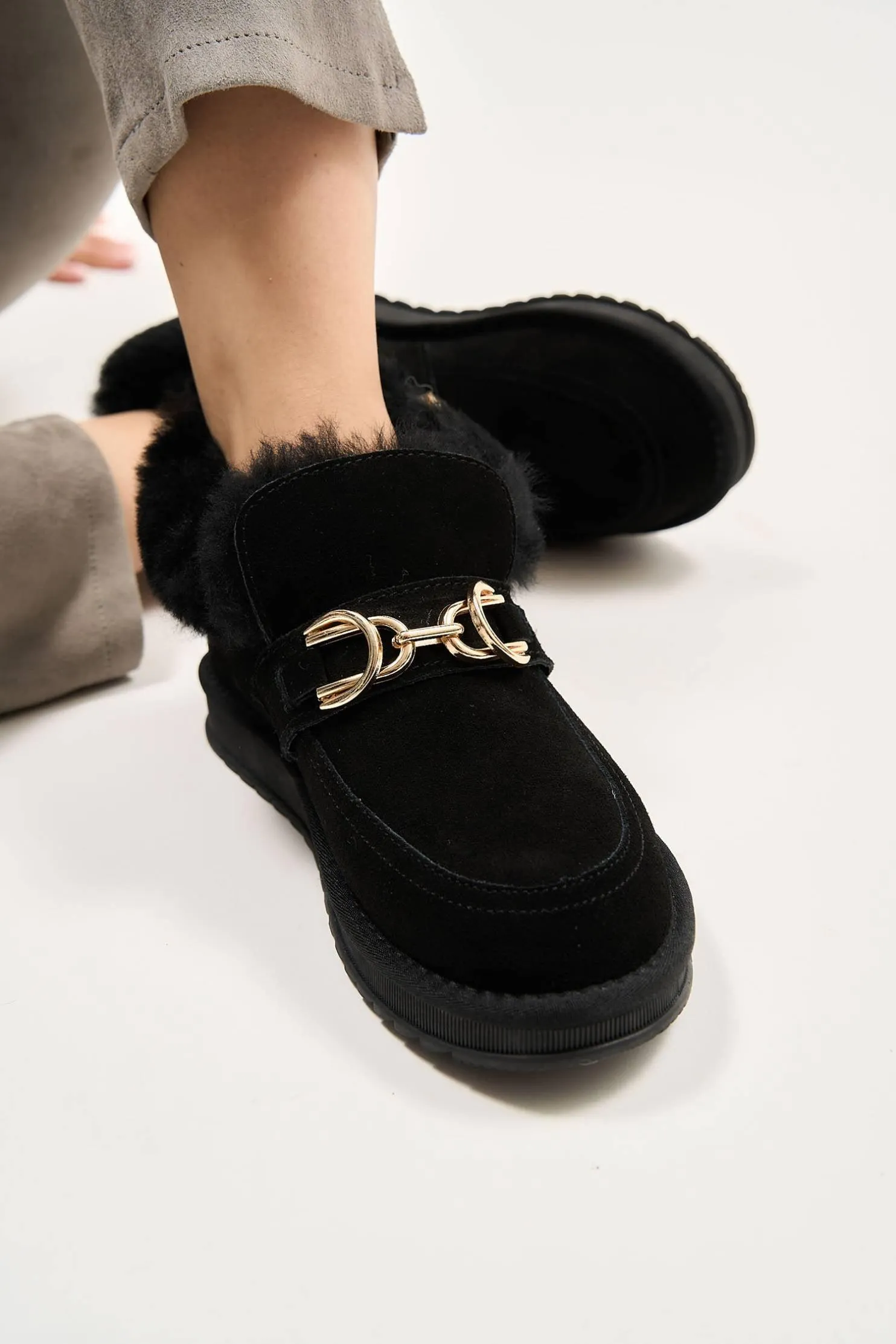 Puff Buckle Black