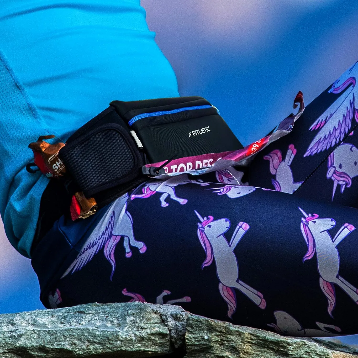 Ultimate II Running Pouch with 5 Gels & Side Pocket